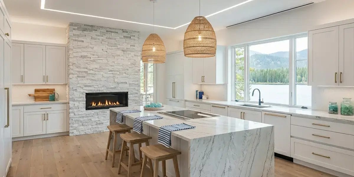 Contemporary Lakeside Kitchen
